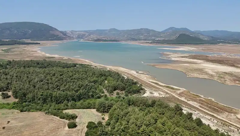 İzmir'de Tehlike Çanları: İşsizlik Oranında Yüzde 50’lik Düşüş!