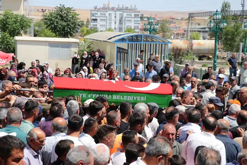 MHP’li Belediye Başkanı Son Yolculuğuna Uğurlandı: Tüm Şehir Ayakta!