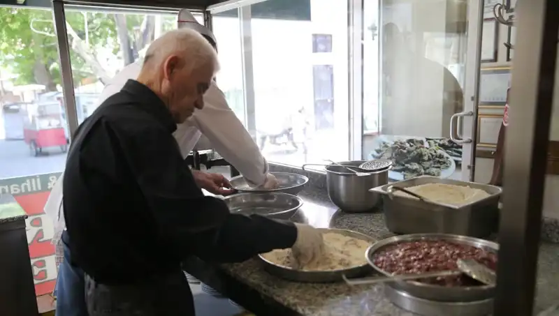 60 Yıldır Ciğer Tezgahının Başında: Ustanın Hikayesi
