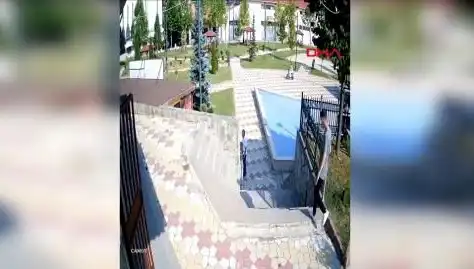 Kastamonu'da Muhtar Uyardığı Kişi Tarafından Bıçaklandı: Olayın Perde Arkası