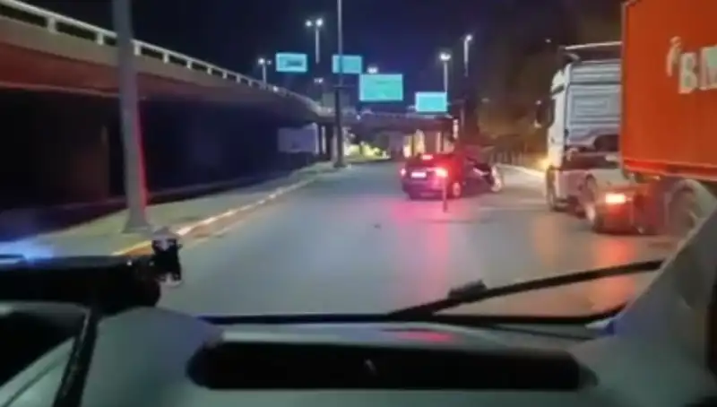 İstanbul'da Tarihi Kaçakçılık Operasyonu: 36 Milyon TL'lik Yükleme El Konuldu