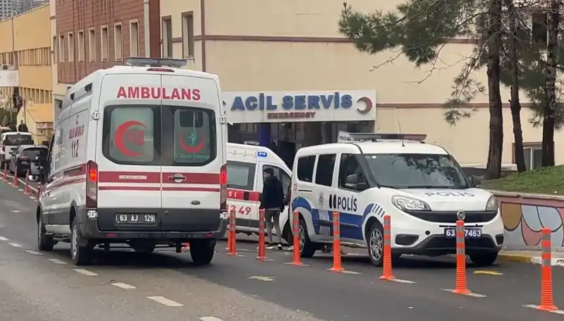Şanlıurfa'da Trajik Olay: Elektrik Akımına Kapılan Genç, Direkten Düştü
