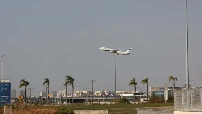 Husilerin İsrail'e Yönelik Ben Gurion Havalimanı’na Gerçekleştirdiği Füze Saldırısı