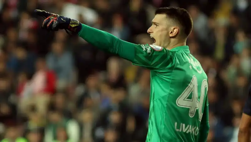 Fenerbahçe Kalecisi Livakovic’in İçinde Bulunduğu Kriz! Neler Oluyor?