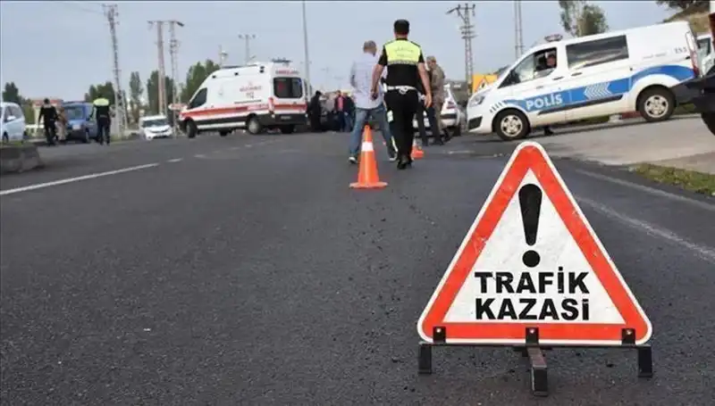 Tekirdağ'da Kontrolden Çıkan Otomobil Bariyere Çarptı: Feci Kaza Sonucu Bir Kayıp