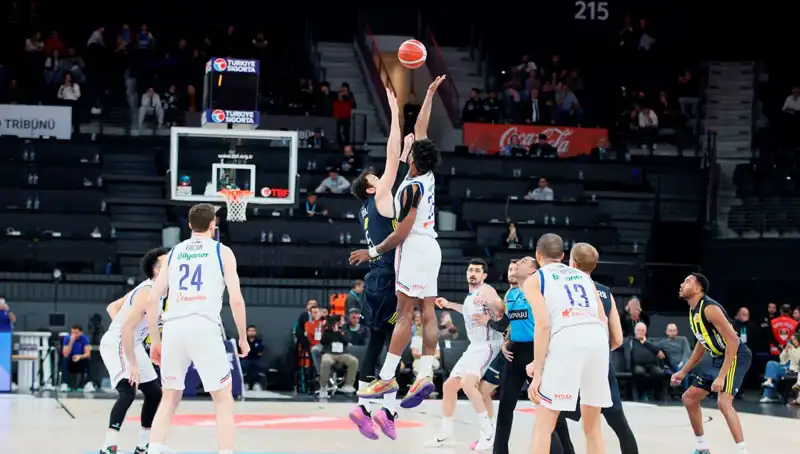 Anadolu Efes ve Panathinaikos, Avrupa Arenasında Karşı Karşıya Geliyor!
