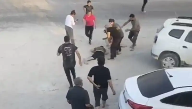 Hatay'da Kargaşa: Kavga Ayırmaya Çalışan Genç Hayatını Kaybetti