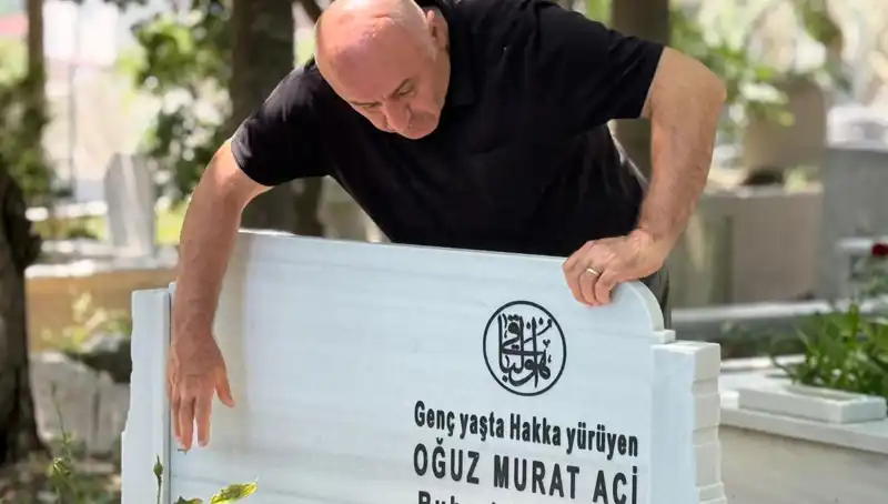 Aci Ailesinin Kalpleri Parçalandı: Hüzün Dolu Bir Babalar Günü