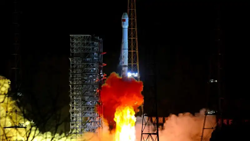 Çin'in Tienvın-2 Asteroid Keşif Aracı Uzaya Gönderildi!