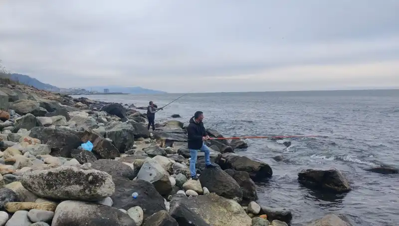 Kafesten Kaçan 2 Ton Levrek Denize Dağıldı: Sahilde Şok Etkisi Yarattı