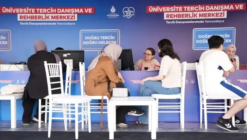 İstanbul'da 24 Yeni Tercih Danışma Merkezi Açıldı: Nerelerde Bulunuyor?