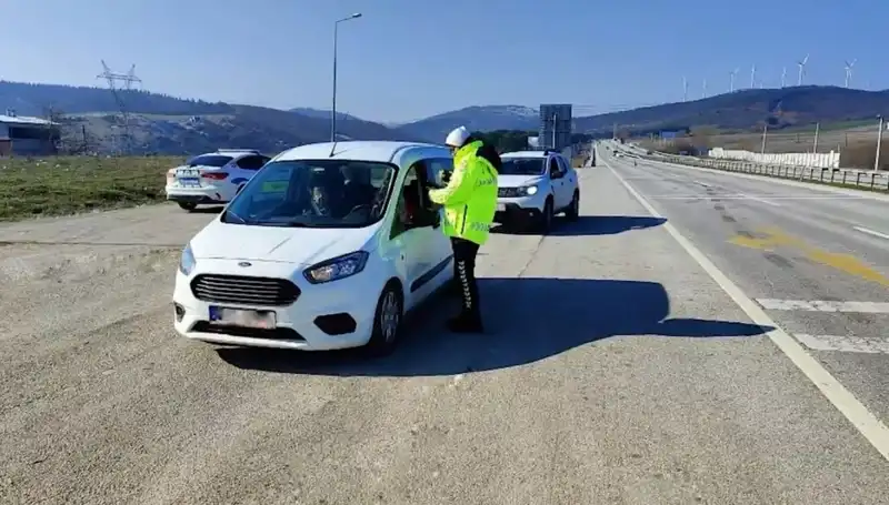 Son Bir Haftada Yarım Milyon Sürücüye Ceza Kesildi: Trafik Kuralları Yeniden Gözden Geçiriliyor
