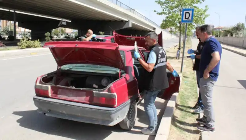 Çaldığı Aracın Yakıtı Bitince Yenisini Çaldı: Şok Eden Olay!
