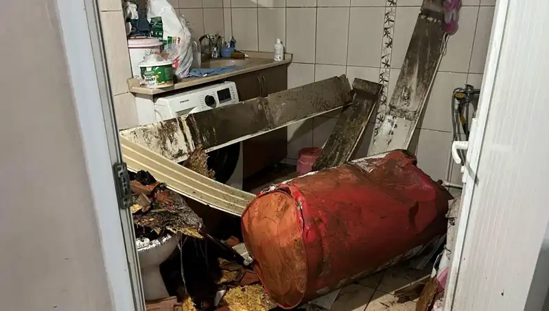 Ege Bölgesi'nde Fırtına ve Kar, Hayatı Olumsuz Etkiledi!