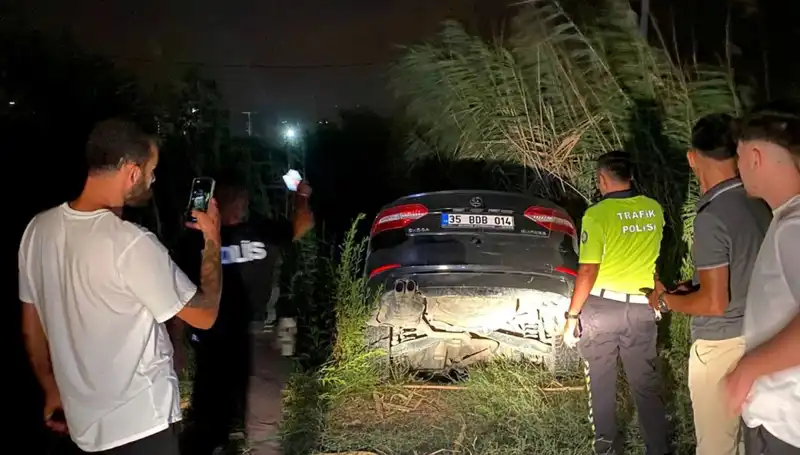 Dur İhtarına Uymayan Trafik Magandası Dere Yatağına Düştü, O Anlar Kamerada