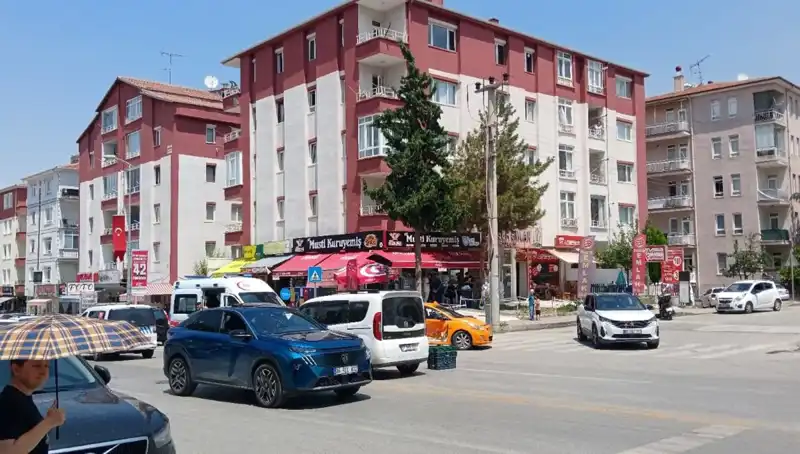Taksi ile Otomobil Çarpıştı: Şok Edici Kaza Detayları Ortaya Çıktı!