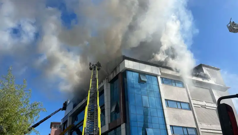 Esenyurt’ta Tekstil Atölyesinde Büyük Yangın: Olayın Ayrıntıları