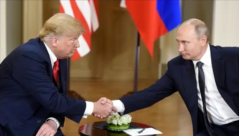 Kremlin'den Önemli Açıklama: Putin ve Trump Arasında Temas İhtimali