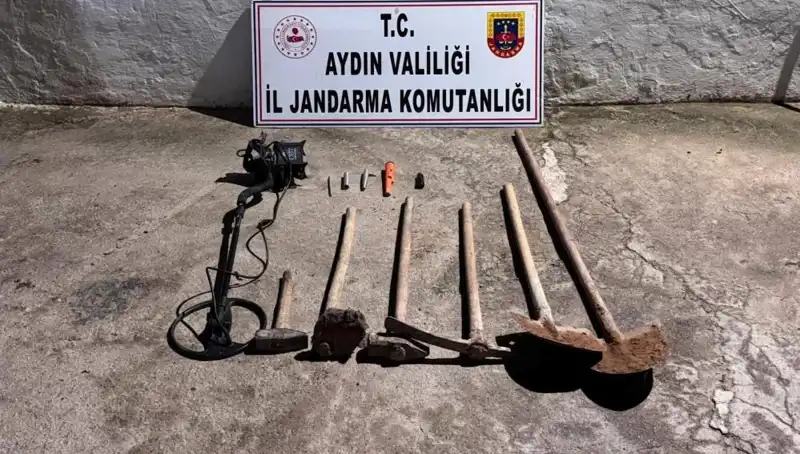 Aydın’da Kaçak Kazı Operasyonunda Suçüstü Yakalanan 5 Kişi