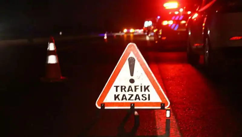 Şanlıurfa'da Zincirleme Kaza: Yedi Kişi Yaralandı, Otomobillerde Büyük Hasar
