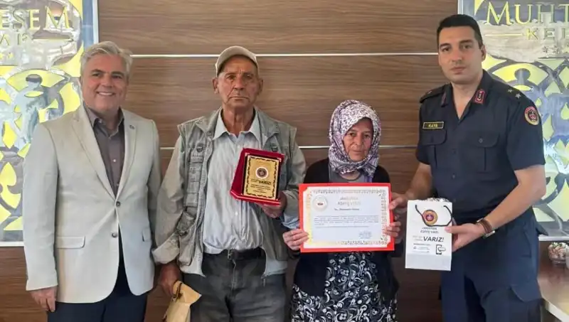 Tek Varları Olan Evi Jandarmaya Bağışladılar: Duygulandıran Hikaye