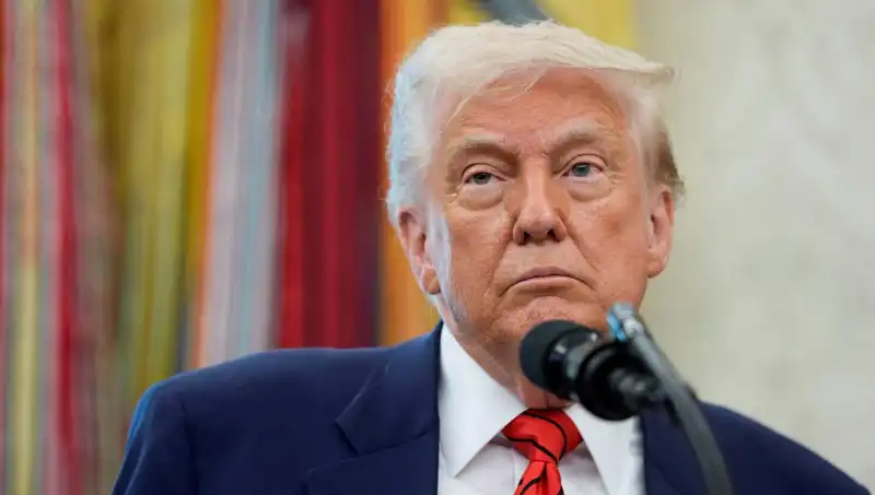 Trump G7 Zirvesini Neden Erken Terk Etti? Beyaz Saray'da Acil Toplantı