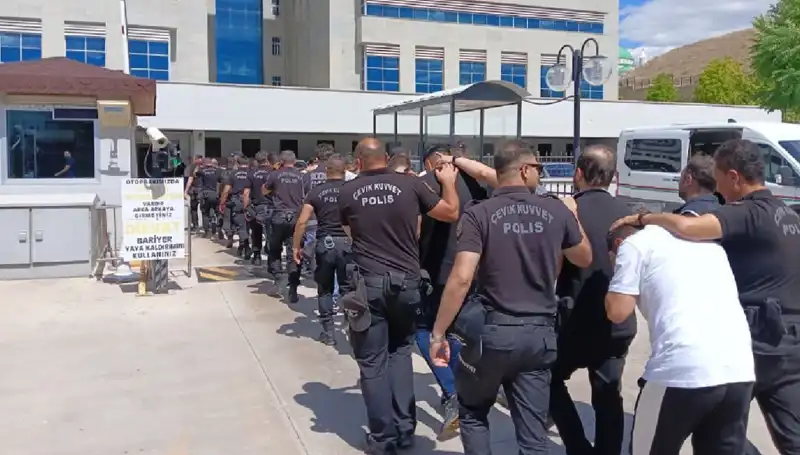 Ankara'da Tehdit Aracı Haraç Çetesi Çökertildi: Avukatlar da Ağa Dahil