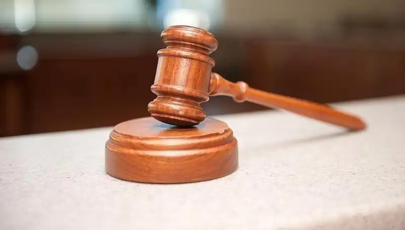 Evde Uyuşturucu Satışı: Üç Kişiye Hapis Cezası Verildi