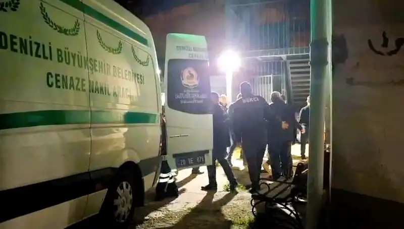 Besicilikte Sert Dönüş: Yem Karma Makinesine Düşen Besici Hayatını Kaybetti