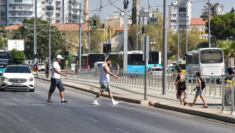 Trafikteki Ölümcül Bilinçsizlik: İkinci Sıraya Yerleşen Sorunlar