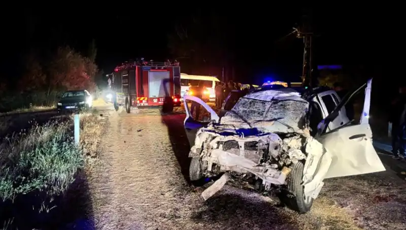 Traktör ile Cipi Çarpıştıran Feci Kaza: 5 Yaralı