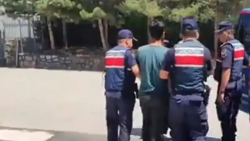 Türkiye'de DAEŞ Operasyonu: 14 İlde 26 Gözaltı ile Şok Gelişme